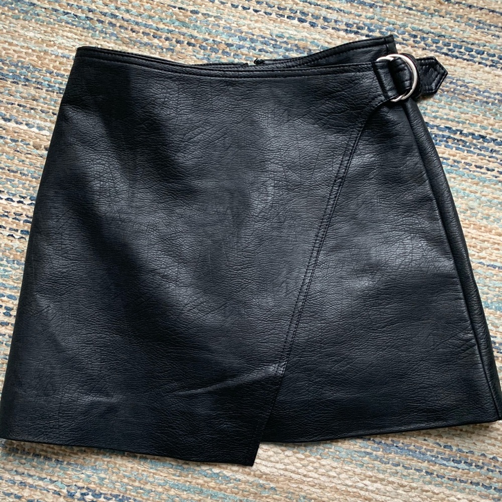 FAUX LEATHER SKIRT | H&M
